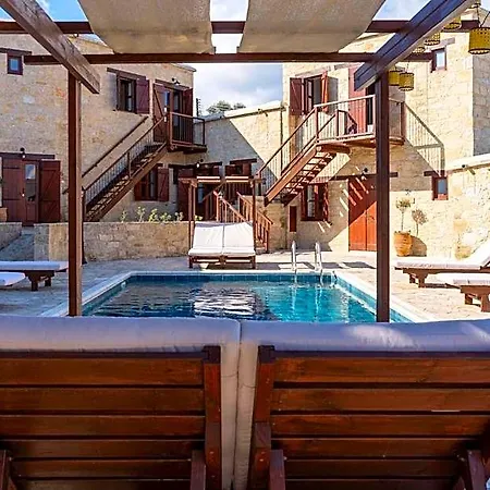 Hotel Stone Court Boutique 4*