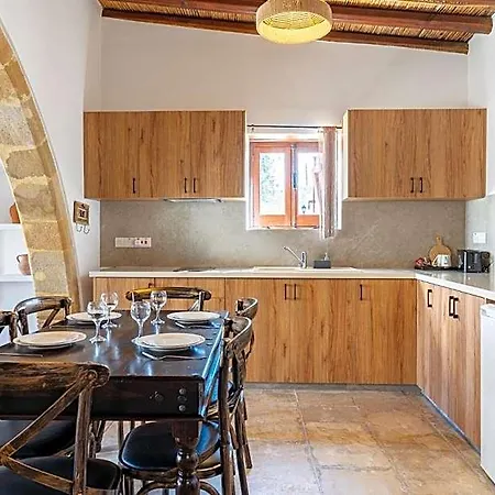 Stone Court Boutique Hotel